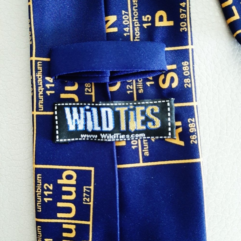Wild Ties, Men's tie, elements, blue and gold